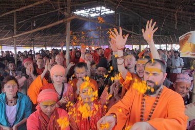 Yerel halkın Kumbh Mela festival Hindistan, Uttar Pradesh eyaletinde Allahabad yakınındaki