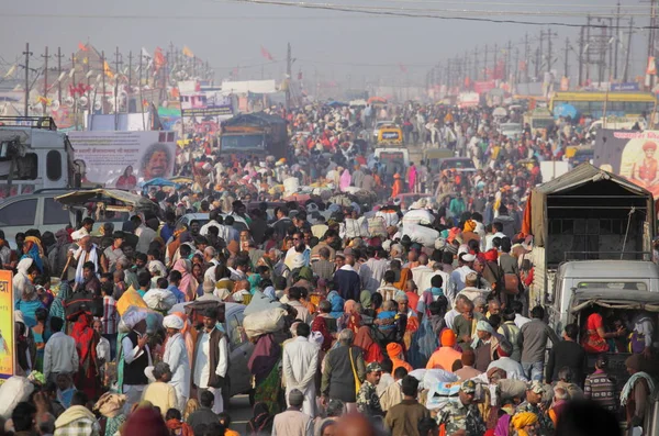 Insanlar Kumbh Mela Festival Dünyanın Büyük Dini Toplama Allahabad Uttar — Stok fotoğraf
