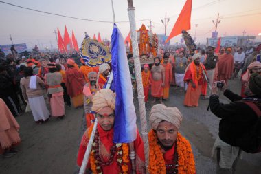  Kalabalık Kumbh Mela Festival, dünyanın en büyük dini toplama, Allahabad, Uttar Pradesh, Hindistan.