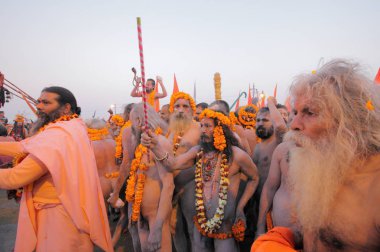  Kalabalık Kumbh Mela Festival, dünyanın en büyük dini toplama, Allahabad, Uttar Pradesh, Hindistan.
