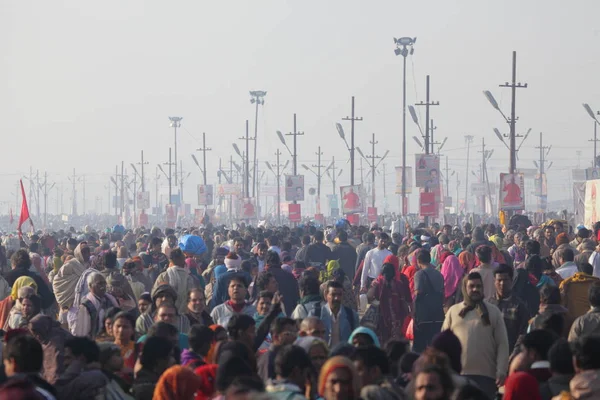 Kalabalık Kumbh Mela Festival Dünyanın Büyük Dini Toplama Allahabad Uttar — Stok fotoğraf
