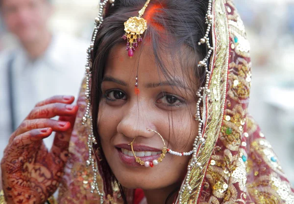 Индийская Индуистская Невеста Крупным Планом Свадебной Церемонии — стоковое фото