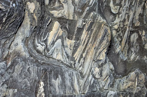Taş bir kesim.