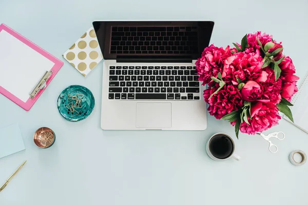 Flat Lay Top View Female Home Office Desk Workspace Blue — Stock Photo, Image