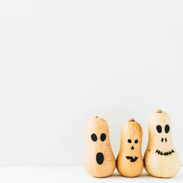 Concepto Halloween Mínimo Con Calabazas Cara Miedo Divertido — Foto de Stock