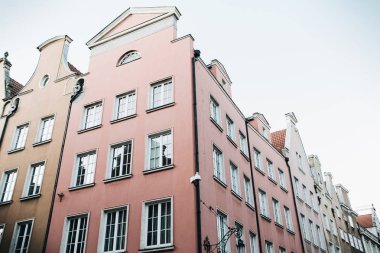 Geleneksel mimarisi. Old Town binalarda.