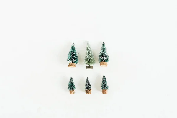 Toy Coniferous Trees Decoration White Background Flat Lay Top View — Stock Photo, Image