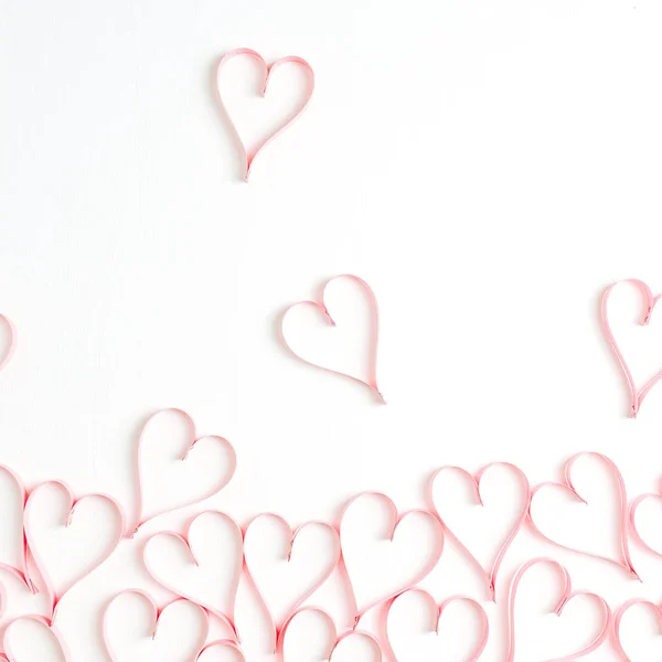 Símbolos Coração Papel Fundo Branco Flat Lay Vista Superior Valentine — Fotografia de Stock