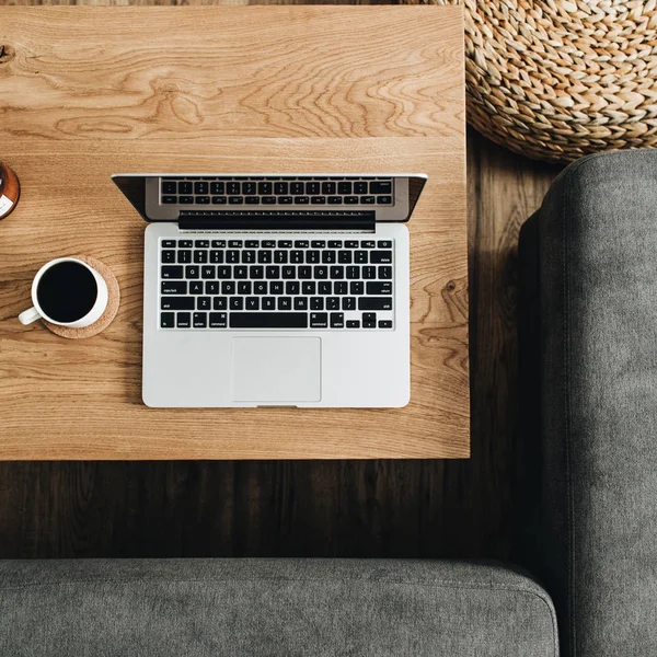 Flat Lay Home Office Desk Workspace Laptop Coffee Cup Wooden — Stock Photo, Image