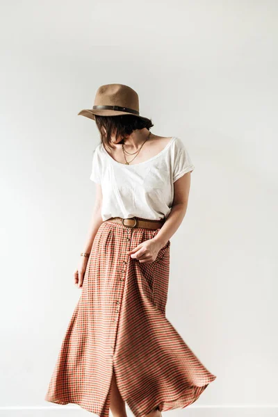 Young Pretty Dancing Woman Long Skirt Hat White Blouse White — Stock Photo, Image