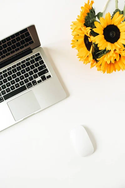 Flatlay Modern Workspace Laptop Sunflowers Bouquet White Background Top View — Stock Photo, Image