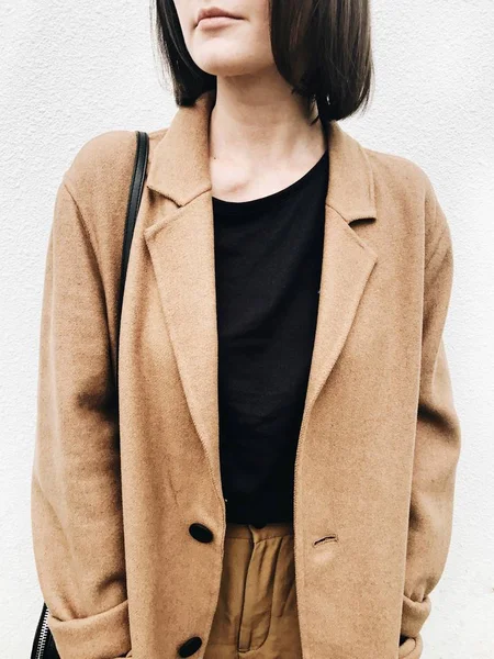 Outono Outono Conceito Moda Uma Jovem Com Cabelo Castanho Casaco — Fotografia de Stock