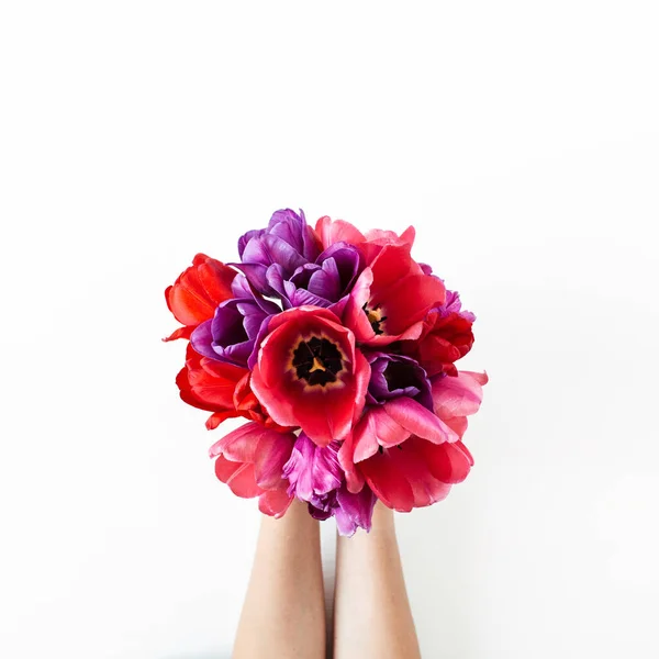 Bouquet Fleurs Tulipes Dans Les Mains Des Femmes Sur Fond — Photo