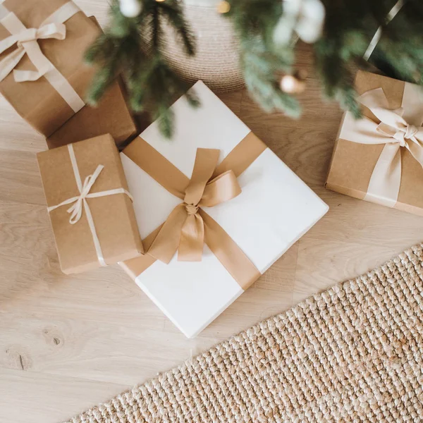 Composición Navidad Año Nuevo Vacaciones Invierno Hechas Mano Cajas Regalo — Foto de Stock