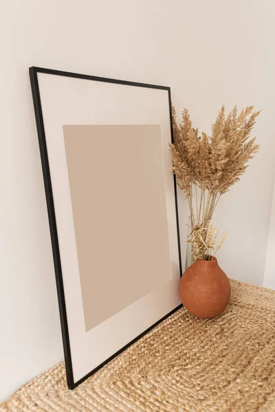Blank Photo Frame Copy Space Reeds Bouquet Vase Rye Clay — Stock Photo, Image
