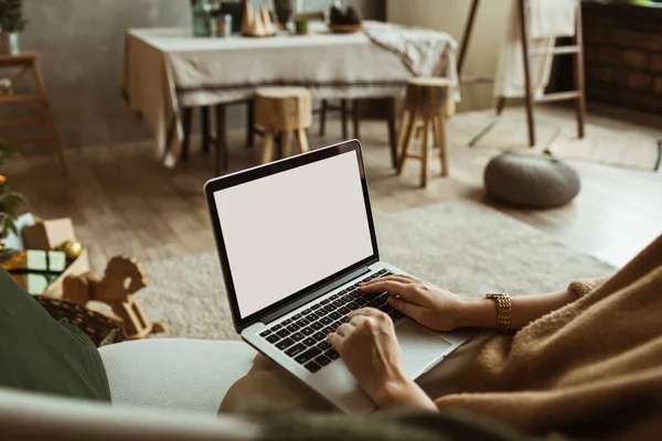 Young Woman Work Laptop Blank Display Screen Mockup Copy Space — Stock Photo, Image