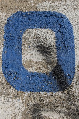  antika duvar, harf o boyalı mektup