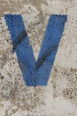 boyalı mektup terk edilmiş duvar, harf v
