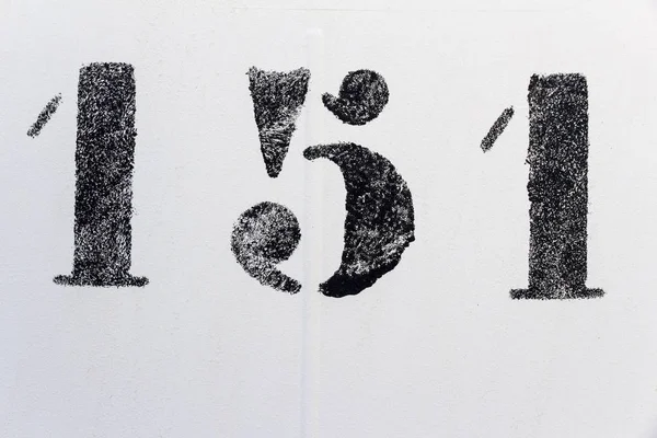 Εκατόν Πενήντα Μία Αριθμό Εκατόν Πενήντα Μία Χειροποίητη Stencil Λευκό — Φωτογραφία Αρχείου