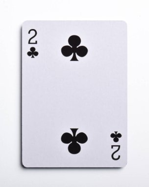 İki kulüp beyaz zemin üzerine izole kart,