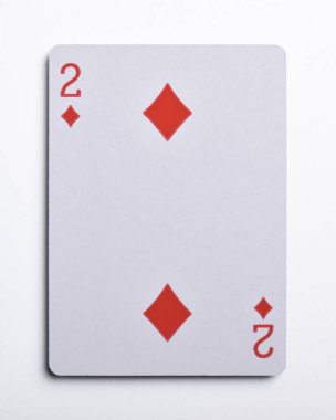 iki tane elmas beyaz zemin üzerine izole kart,
