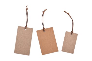 Beyaz arkaplanda izole edilmiş boş kağıt etiketleri kümesi