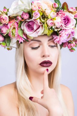 Güzel Model kadın mükemmel makyaj ile