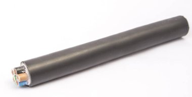 Yüksek gerilimli kablo, polimer yalıtımı. 