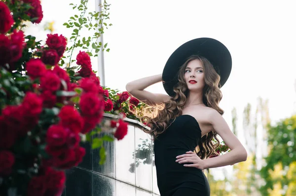 Ukrainian Girl Black Dress Outdoors Hat — Stock Photo, Image