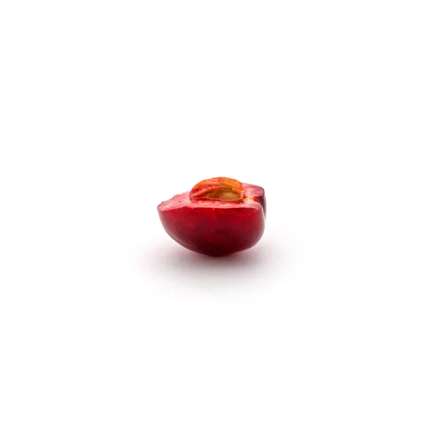 Фото красной вишни на белом фоне — стоковое фото