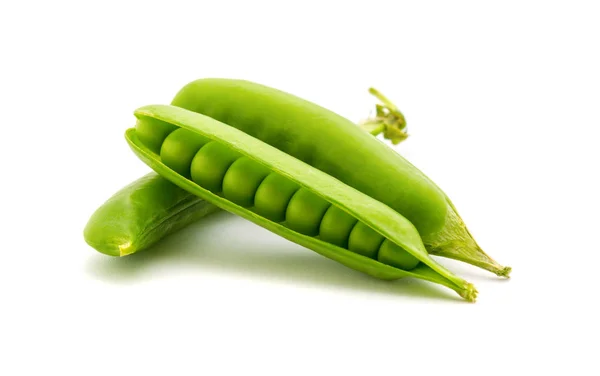 Foto de guisantes verdes aislados sobre fondo blanco —  Fotos de Stock