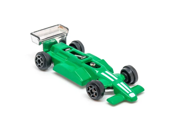 Foto do carro modelo de brinquedo verde isolado no fundo branco — Fotografia de Stock