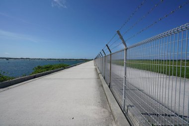 Okinawa, Japan-Temmuz 7, 2018: görünüm Shimojishima Airport, Miyako, Okinawa yakınındaki