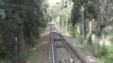 Orvieto, İtalya-Temmuz 28, 2018: (Zaman atlamalı) A view Orvieto istasyonundan şehir merkezine çıkış yapan bir teleferik dan