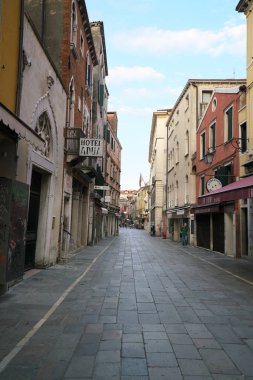Venice, İtalya-Temmuz 25, 2018: Sabah erken sahne Rio Tera Lista di Spagna yakınındaki Santa Lucia İstasyonu, Venedik