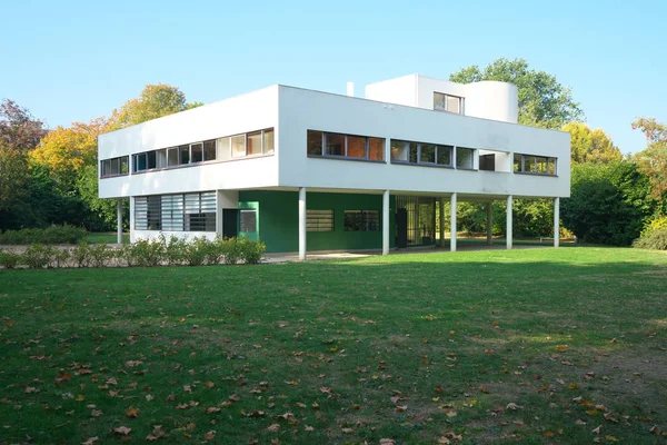 Poissy, Fransa-Ekim 18, 2018: Villa Savoye, modern bir uluslararası üne sahip başyapıt.