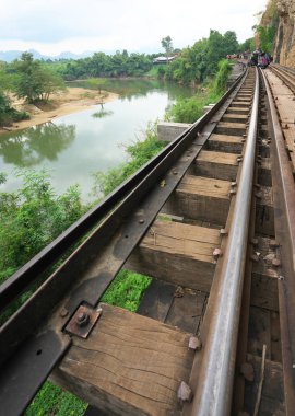 Bangkok, Tayland-Aralık 9, 2018: Tham Kra Sae Tay-Burma Demiryolu Köprüsü