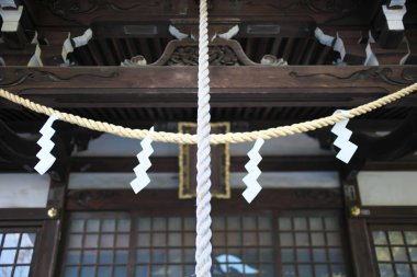 Tokyo, Japonya-Aralık 24, 2018: Shinto tapınak Semt: Tokyo, Japan