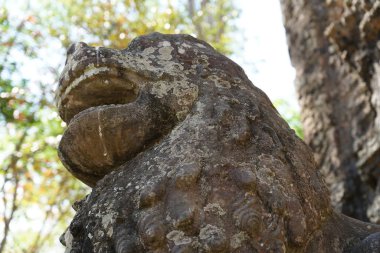 Kampong Thom, Kamboçya-Ocak 12, 2019: Aslan-Sambor olduğunuzu Kuk Kamboçya'Prasat Tao heykeli