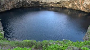 Shimoji adası, Japonya-29 Haziran 2019: Tori Pond veya Tori Ike Shimoji adasında, Okinawa, sabah