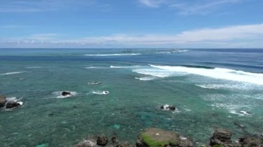 Miyako adası, Japonya-26 Haziran 2019: Pasifik okyanusu Miyako adasındaki Higashi Hennazaki'den görüntülendi, Okinawa
