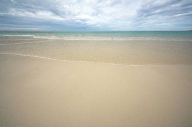 Irabu adası, Japonya - 25 Haziran 2019: Toguchi plajı veya Irabu adasında Toguchi-no-hama, Okinawa