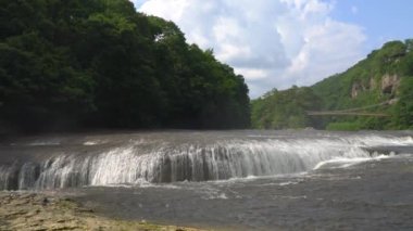 Tokyo, Japonya-Temmuz 24, 2019: Fukiware Gunma Prefecture düşüyor