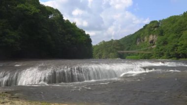 Tokyo, Japonya-Temmuz 24, 2019: Fukiware Gunma Prefecture düşüyor