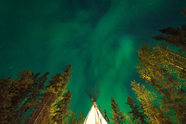 Yellowknife Canadá Agosto 2019 Aurora Boreal Auroras Boreales Observadas Yellowknife — Foto de Stock