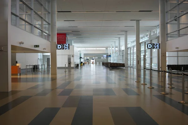 Calgary Kanada Września 2019 Bramy Wyjazdów Międzynarodowych Międzynarodowe Lotnisko Calgary — Zdjęcie stockowe