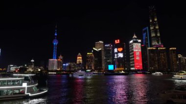 Şangay,Çin-15 Eylül 2019: Pudong Yeni Alan yüksek katlı binaların Gece Görünümü