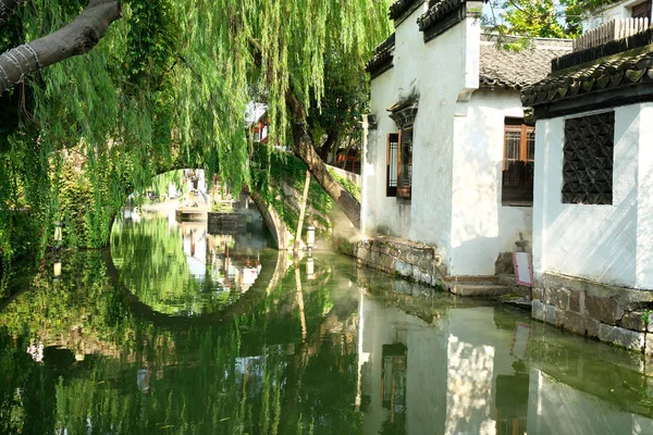 Zhouzhuang China September 2019 Kanal Und Steinbrücke Zhouzhuang Suzhou — Stockfoto