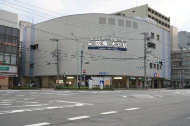 Kyoto, Japonya-28 Eylül 2019 Hankyu Shijo Omiya İstasyonu.