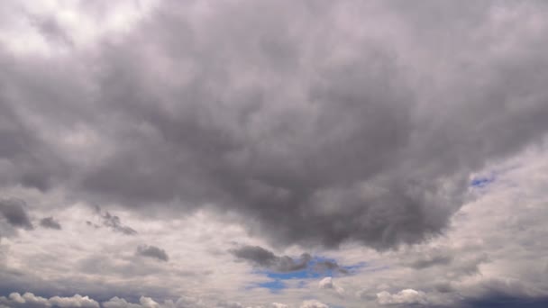 Die Wolken Ändern Ihre Form Bewegt Sich Eine Sehr Große — Stockvideo